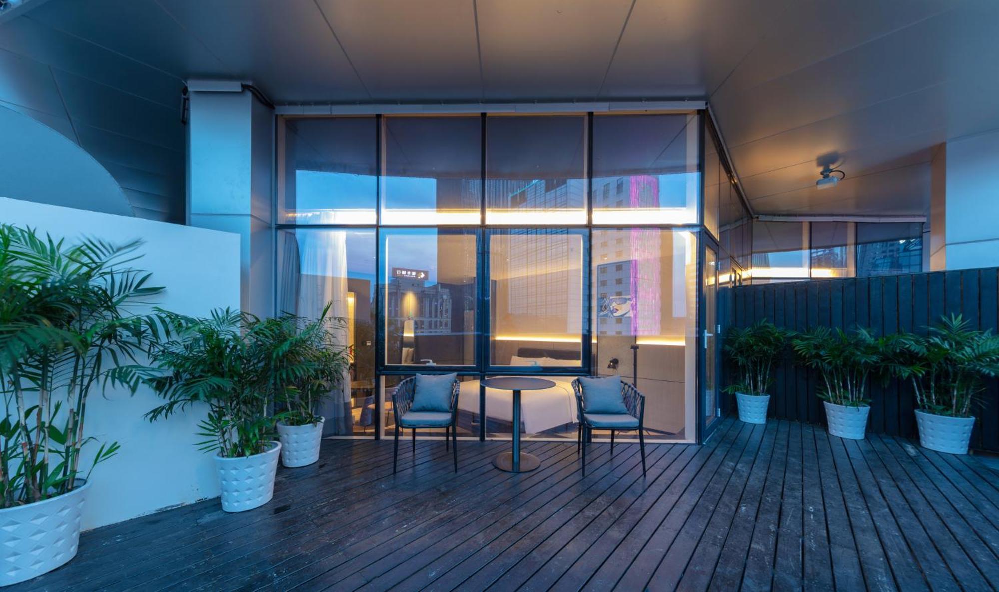 Moxy Chongqing Hotel ภายนอก รูปภาพ