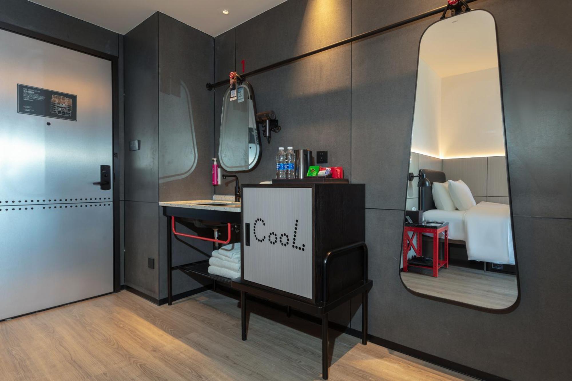 Moxy Chongqing Hotel ภายนอก รูปภาพ