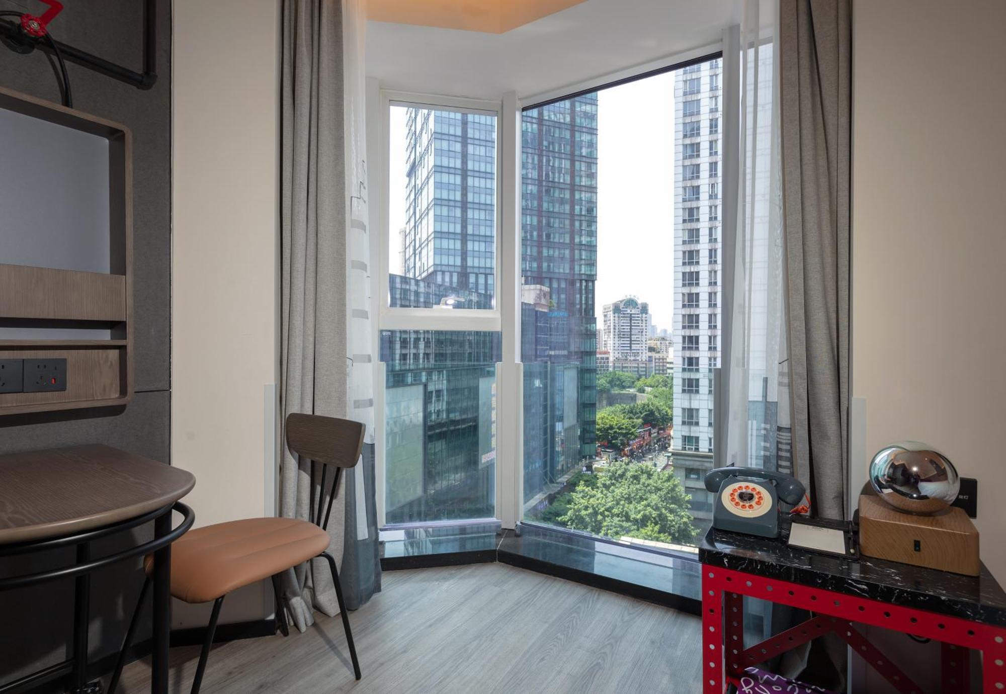 Moxy Chongqing Hotel ภายนอก รูปภาพ
